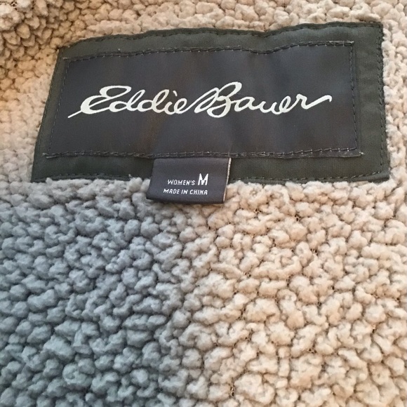 - Eddie Bauer Quilted Vest - Picture 6 of 7